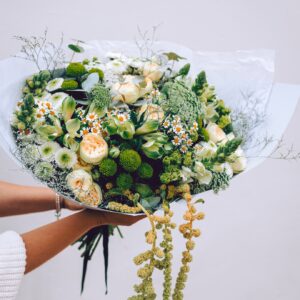 Žaliai baltų atspalvių puokštė „Emerald“