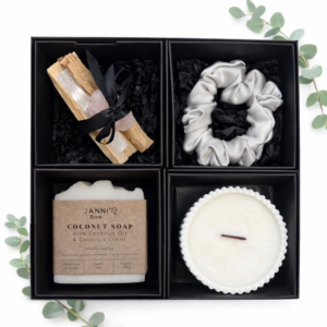 DOVANŲ RINKINYS "LOVE BUNDLE"