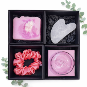 DOVANŲ RINKINYS "ROŽINĖ MEILĖ"